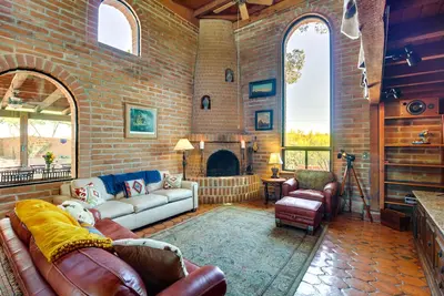 Image de Eclectic Tucson Home 2 Mi to Saguaro National Park