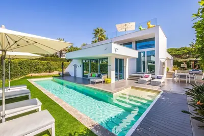 Image de Villa Adea - Quatre Chambres Villa, Couchages 8