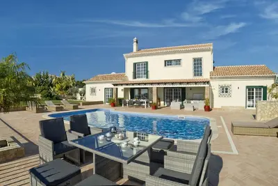 Image de Villa Burraco Faro - Quatre Chambres Villa, Couchages 8