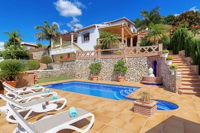 Image de Villa Loli - Trois Chambres Villa, Couchages 6