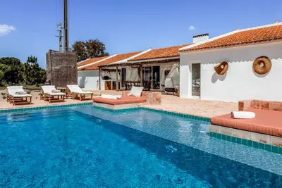 Image de Casa Ervideira - Cinq Chambres Villa, Couchages 10