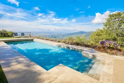 Image de Villa Galestro - Trois Chambres Villa, Couchages 6