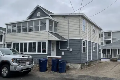 New to Vrbo! Cozy 3 bedroom apt just steps away from the beach!