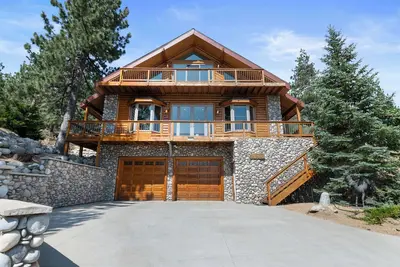 Image de Amazing Grace - Fireplace, Jet Tub, Deck, Lake View