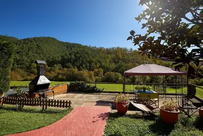 Image de Maison de vacances 'El Xalet, El Reixac Casa Rural' avec vue sur la montagne