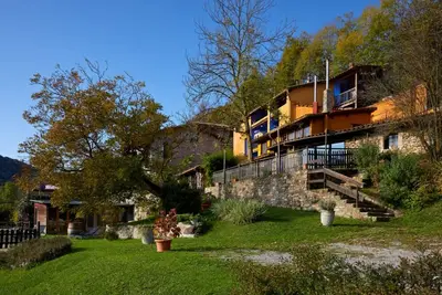 Image de Maison de vacances \"Els Mossos, El Reixac Casa Rural\" avec vue sur les montagnes