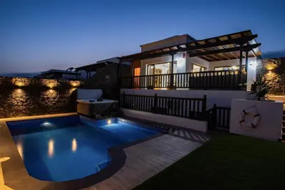 Image de Villa \"Casa Blanca\" avec vue sur la mer, piscine privée et Wi-Fi