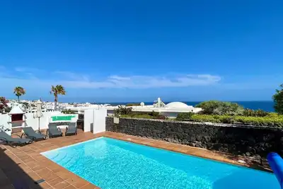 Image de Fabulous 3 bedroom villa with stunning panoramic sea views