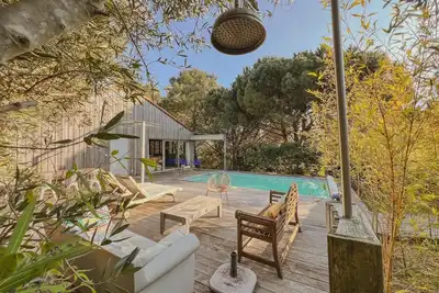 Image de Villa d'Architecte avec Piscine - Vallons du Ferret