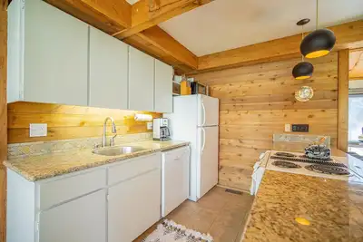 Image de Charming Ranch Cabin with Access to The Cove