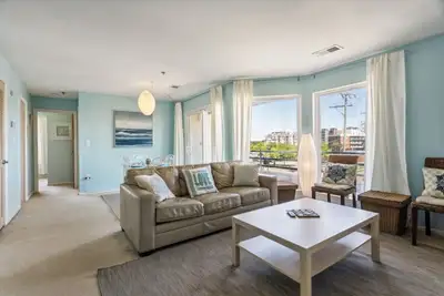 Image de Walk to Ocean, Pool, Balcony at Neptune`s Nook