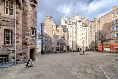 Image de Pass the Keys | Modern 3 Bed Flat on the Historic Royal Mile