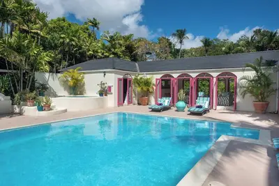 Image de Bon Vivant in St. James by Personal Villas -  Unique Aesthetic Design