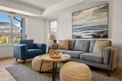 Tranquil Waterside | Pool & Hot Tub | Renovated