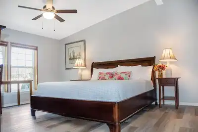 Image de Peak View - Outdoor Dining w/Fire Table - Close to Downtown & Osu