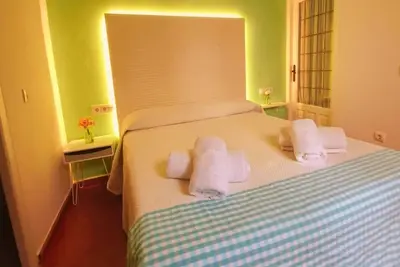 Appartement-Standard-Salle de bain privée séparée-Patio-Patio de la Hoguera