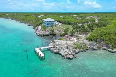Image de Ole Ike Bay- Luxury Home Private Beach & Dock