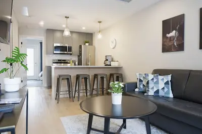 Image de Enchanted Mountain Getaway: Accessible Retreat in Canmore, Close to Banff