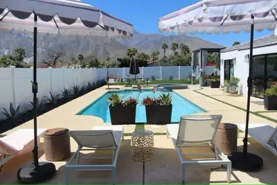 Image de Villa Palm Springs Paradise Private Oasis Pool+Spa - plenty of me time to enjoy