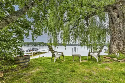 Image de Lake Winnisquam Waterfront Camp Dog Friendly with Large Yard to Play!