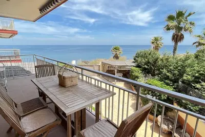 Image de Appartement en bord de mer pour 6 personnes avec piscine et parking