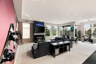 Image de Kls03 - Spacious Corner Unite w\/Peloton, Ac and Fast WiFi - 147757