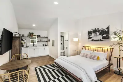 Image de Sch18 · Waiakapuhi Studio suite. ʻoluʻolu pālua