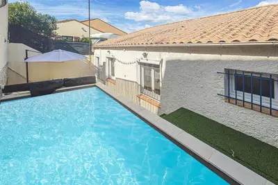 Image de Maison confortable de 2 chambres à.