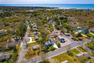 Image de Sleeps 9 Beach House in West Dennis. 5 Miles To Nantucket Sound Beaches Dogs Wel