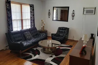 Image de Work Crew or Family-Friendly Lodging - 3 Bedrooms