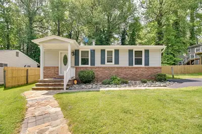 Image de Walk to Beach: Charming Maryland Home w/ Yard!