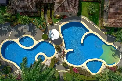 Image de Immaculate 3 bedroom, 3 bathroom private villa