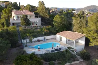 Image de Villa au calme avec piscine et vue sur ile de Porquerolles