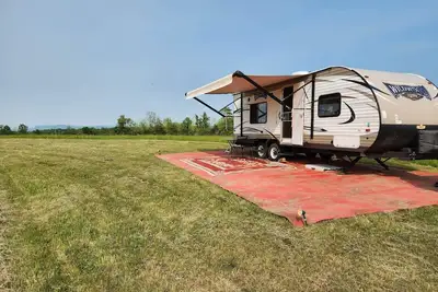 Image de Camping in the adirondacks 500-685 cr 50 on russell st crown point ny!