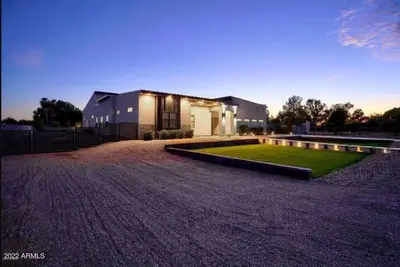 Image de Luxury Modern Oasis - Gym & Pool