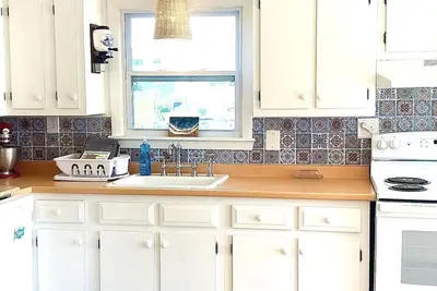 Image de The Plum Island Shanty! Walk to the beach!