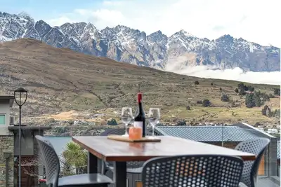 Image de Queenstown Mountain and Lake View Retreat FreeWifi