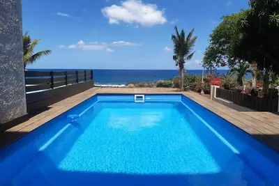 Image de La Falaise Seafront Villa