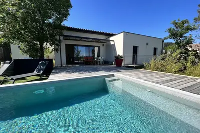 Image de Villa Etoiles et Vue située à Mercuer-Aubenas en Ardéche