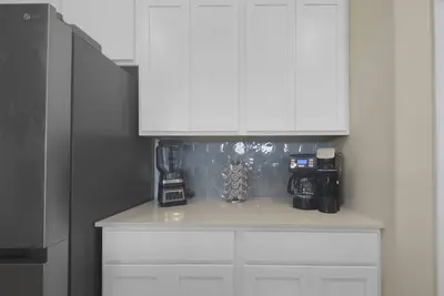 Image de Experience Luxury and Serenity at our Exquisite Airbnb Retreat