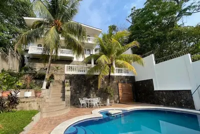 Image de Tropical House - Surf City (15min)