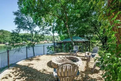 Image de Maritime Retreat on Lake Tuscaloosa