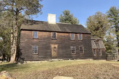 Image de First Period Colonial Lodging in Gloucester Ma