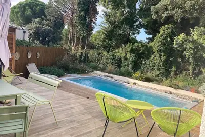 Image de Charmante Maison Tout Confort Avec Piscine au Calme vue Pinède à 5 kms de la mer