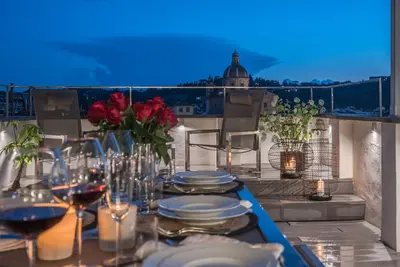 Image de Casamanda Penthouse – A Light-Filled Florentine Gem with Panoramic Terrace