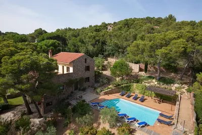 Image de Can Perals - Six Chambres Villa, Couchages 12