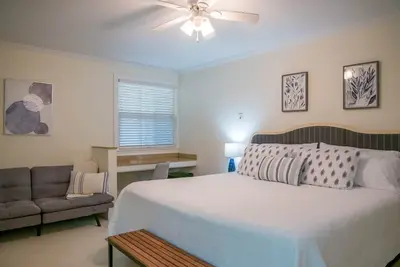 Image de 3\/2 Turnberry Condo w King suite