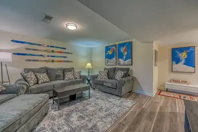 Image de \"After Loon Delight\" Clubhouse Indoor & Outdoor Pools, Hot Tub, Pickelball/Tennis