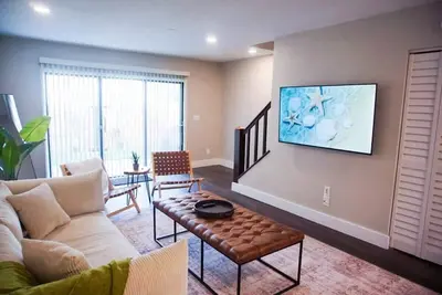 Image de Townhouse | Usf - Moffitt - AdventHealth - Busch Gardens