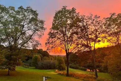 Image de Poconos getaway with private pond & mountain views\n